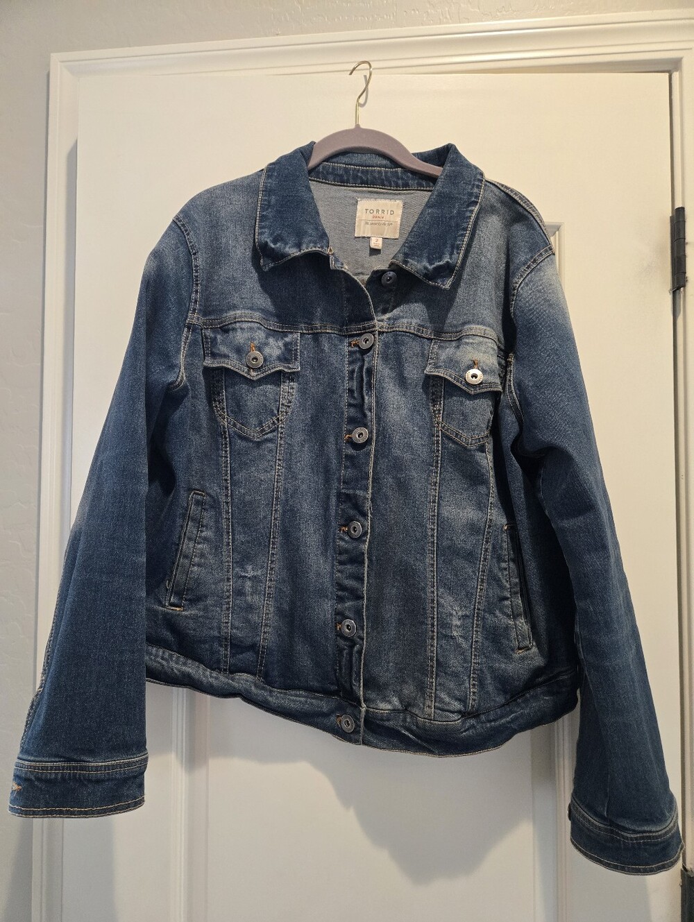 torrid Medium Blue Denim Jacket - Classic Trucker, Torrid Size 2.
